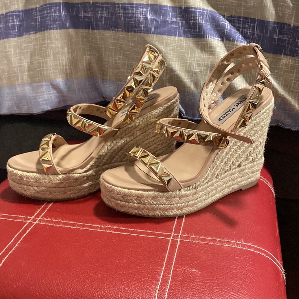 Steve Madden wedges